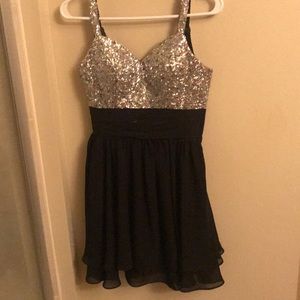 Homecoming / knee length formal dress